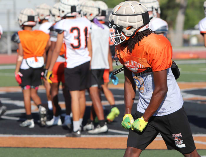 San Jacinto WR Dillon Gresham, Oregon commit by John Murphy 9-27-23091920232